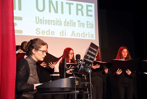 Festa degli Auguri all'insegna della musica e della solidarietà